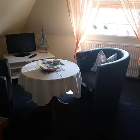 Hausnordlicht Dachspitze * Dornumergrode