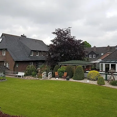 Hausnordlicht Dachspitze Bed & Breakfast Dornumergrode